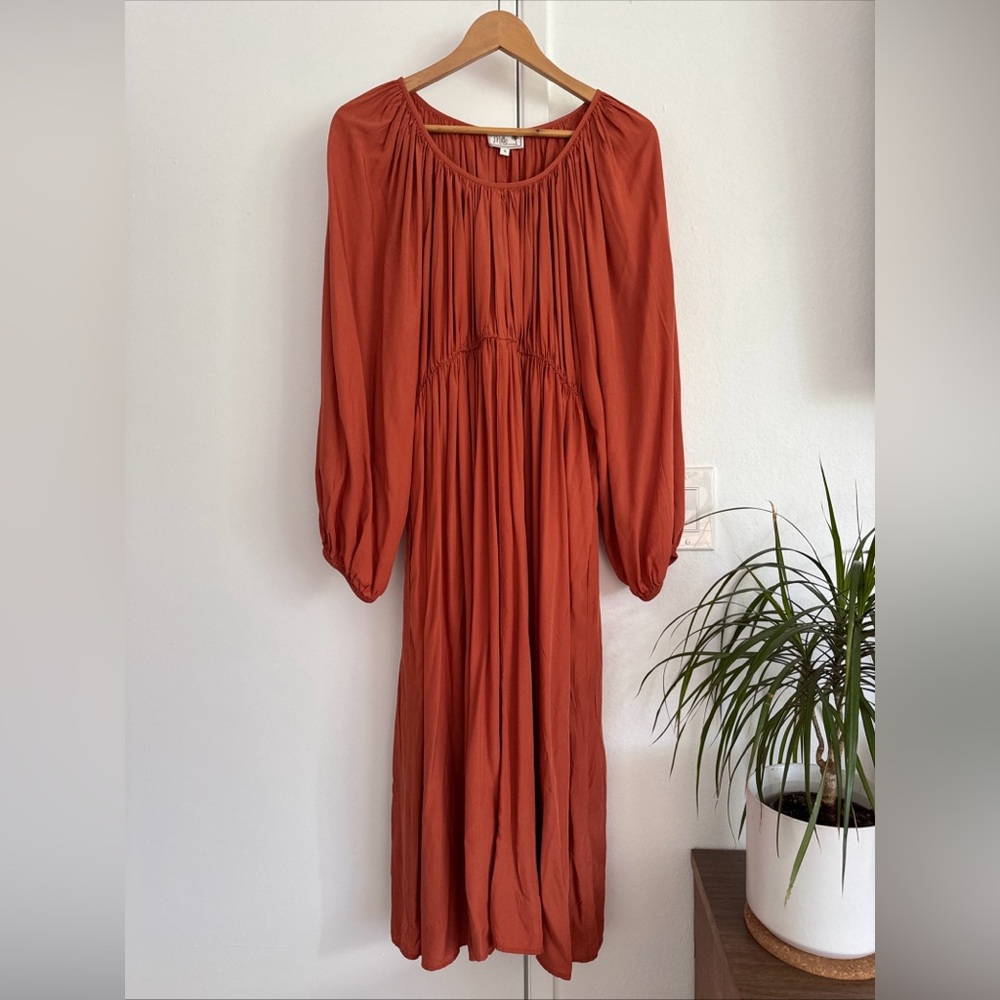 Mille Resort & Travel Terracotta Dress Elastic Waist Size Small *SECONDS*
